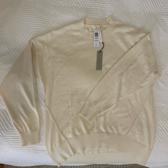Aritzia Cotton-Cashmere Cream Sweater - Picture 2 of 11
